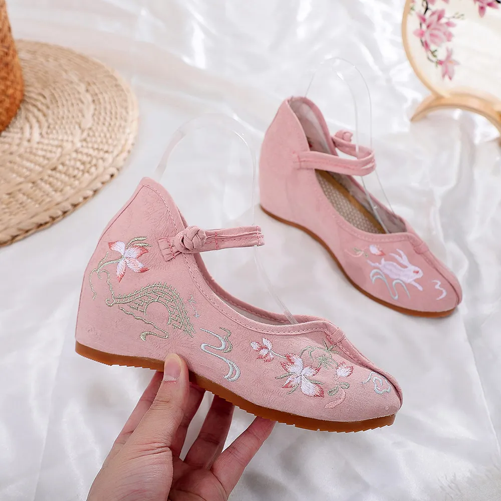 Veowalk Butterfly Embroidered Women 3cm Hidden Platform Shoes Jacquard Old Beijing Shoes for Elegant Ladies Comfortable