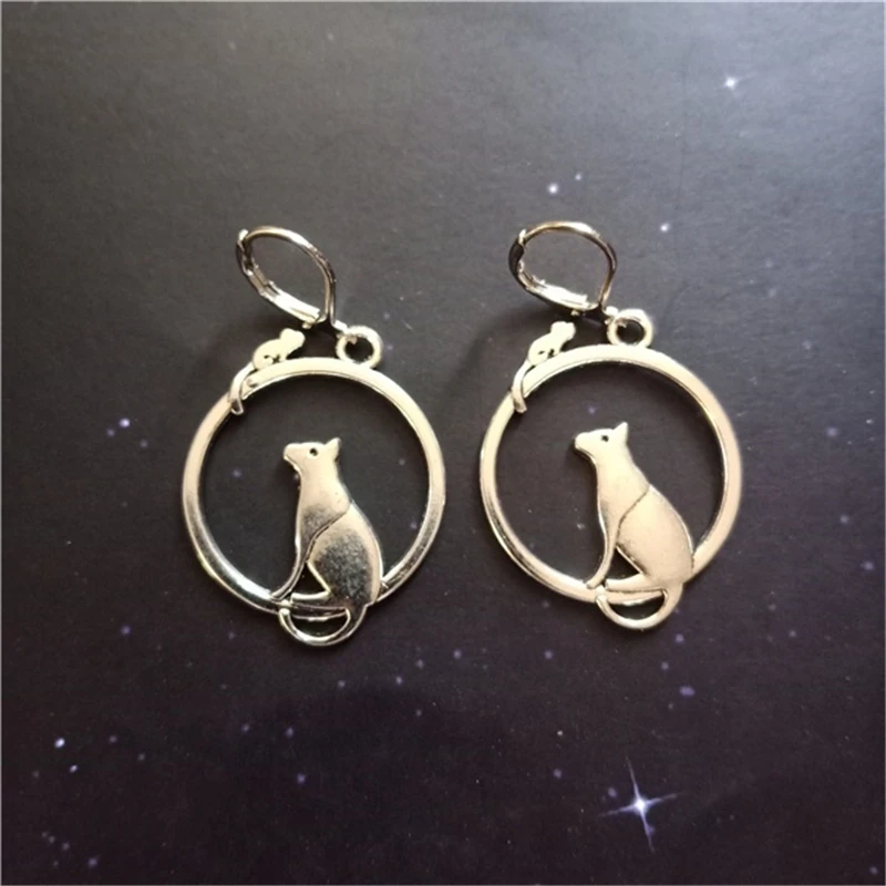 Cat and Mouse Leverback Earrings, Cat Lover Gift, Cat Gift Idea, Pet Loss Gift, Mouse  Jewelry, Zodiac, Cat Earrings