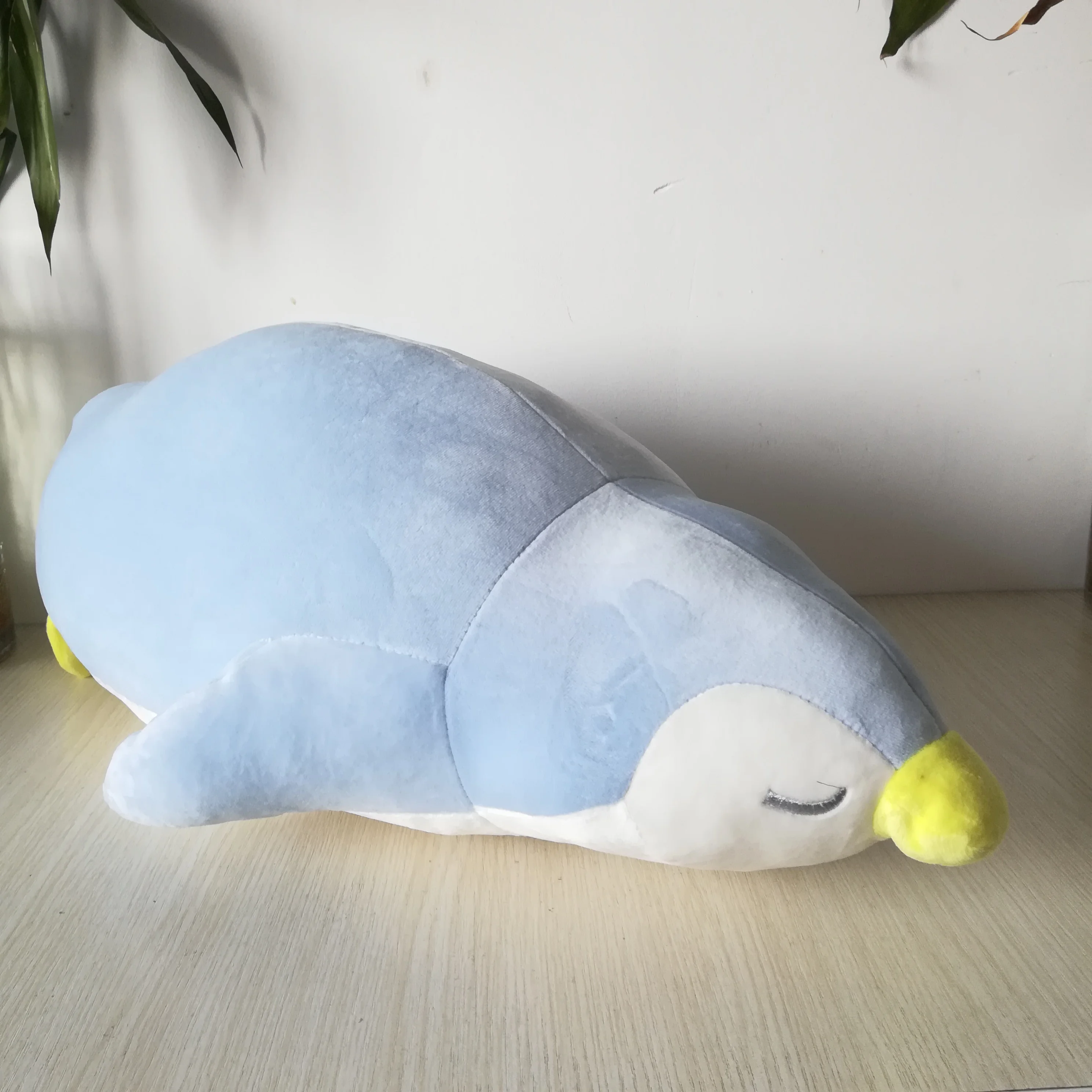 Grand jouet en peluche pingouin de dessin animé, poupée douce couchée, oreiller, cadeau d'anniversaire, 60cm, b1826