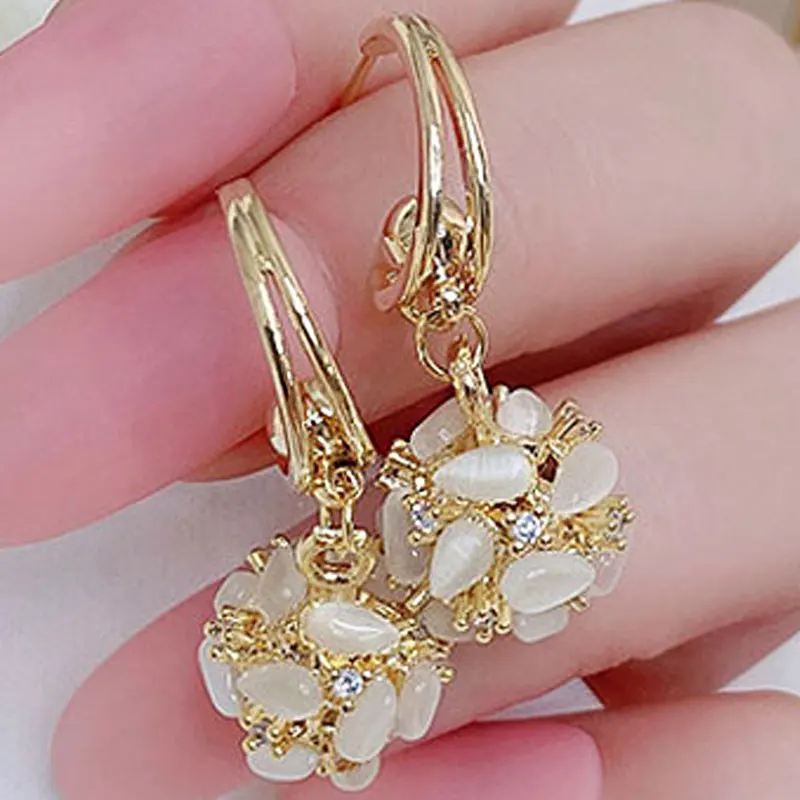 2022 Fashion Hydrangea Styles Earring 14k Real Gold Plating Earring Temperament Elegant Zircon Earrings Round Trendy Luxury Gift