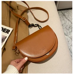 Solid Color Flip Saddle Bag Trend Fashion  New High Quality PU Leather Women Designer Handbag Retro Small Shoulder Messenger Bag