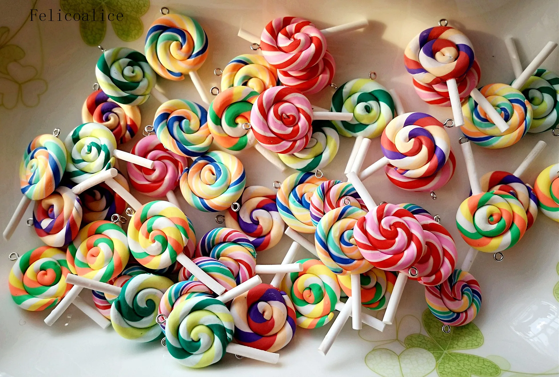 8 stücke Nette Spirale Regenbogen Polymer Clay Cabochon Schönheit Kawaii Lollipop Candy Charms Flatback Anhänger Für DIY Telefon Dekoration – Detail 2
