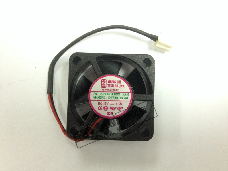 

Young Lin DFS301012M Server Cooling Fan DC 12V 1.3W 30x30x10mm