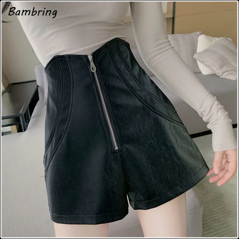 

Fashion High Waist PU Shorts Women Chic Zipper White Faux Leather Shorts Office Lady Elegant Slim Wide Leg Short Autumn Winter