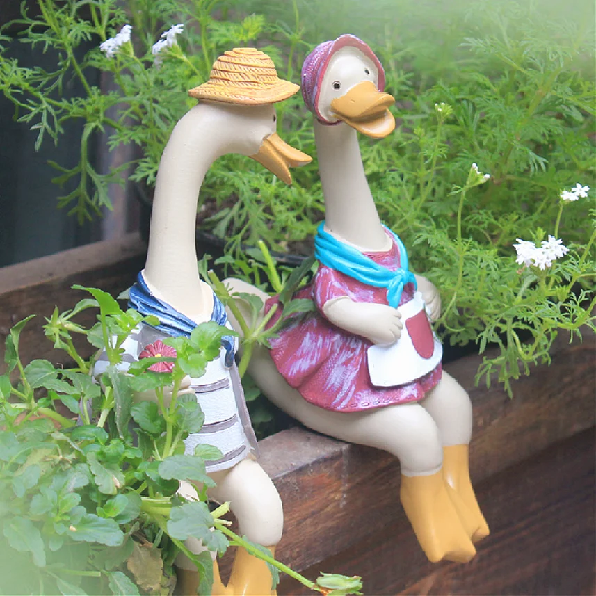 American Country Cartoon Couple Duck Resin Accessories Outdoor Landscape Sculpture Crafts Courtyard Garden Ornaments Decoration