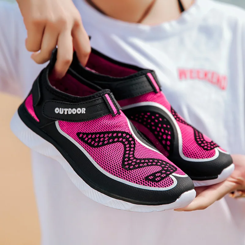 Sneakers Women and Men Beach Sandals Breathable Mesh Female Water Slippers Comfortable Lightweight Quick Drying Casual Shoes