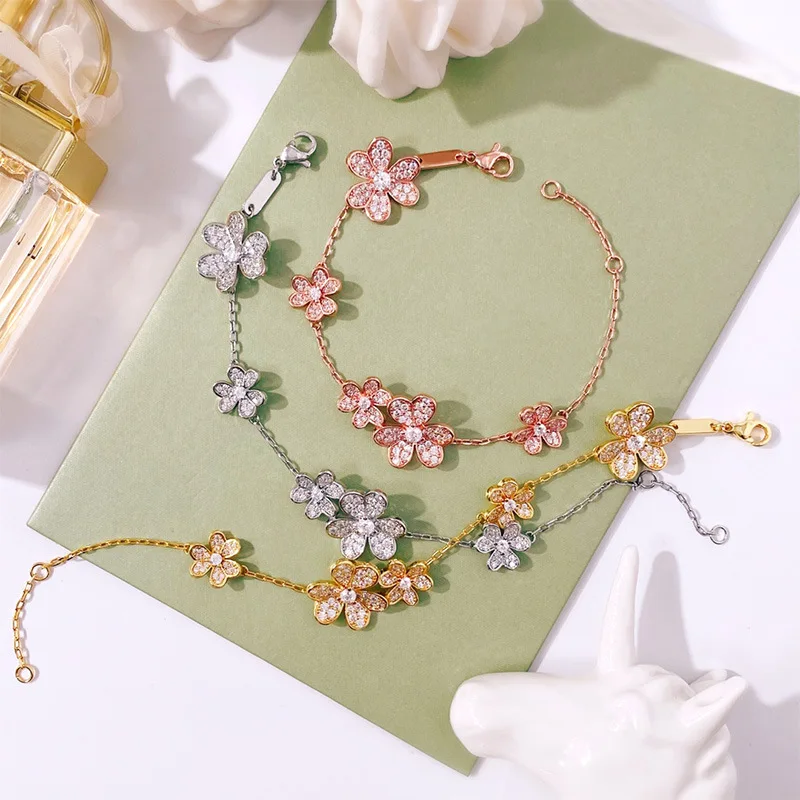 New Luxury Women Jewelry Sweet Romantic Lucky Clover Flower Bracelet