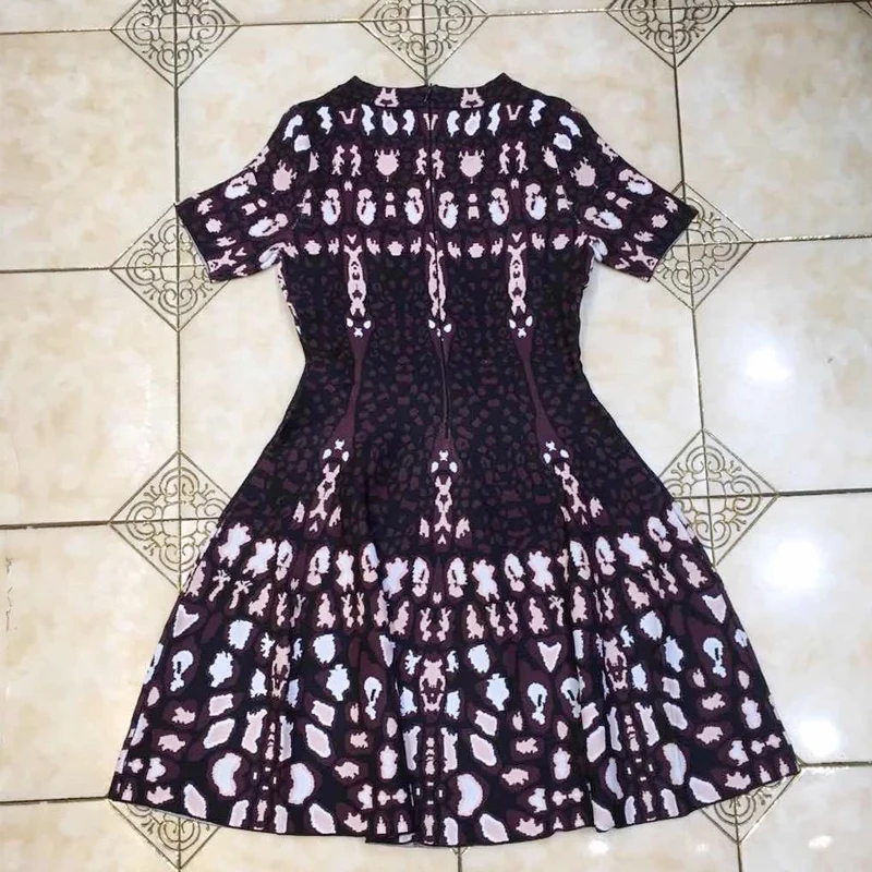 Imagem -05 - Vestido Feminino com Tiras Pretas Venda por Atacado 2023 do Jacquard da Moda Casual Celebridade Coquetel Festa Vestido de Bandagem