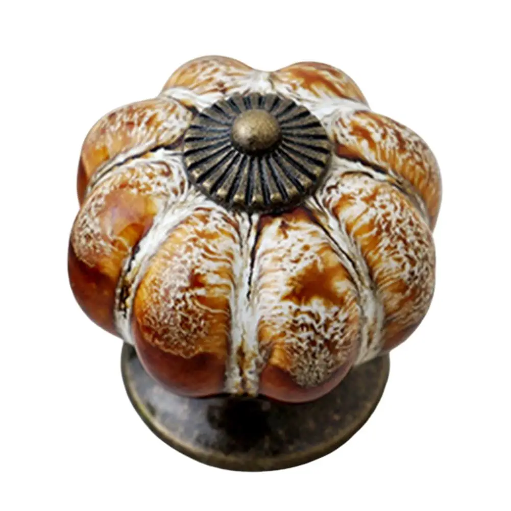 Retro รอบฟักทองรูปร่างเซรามิคตู้ลิ้นชักตู้เสื้อผ้าประตูมือจับ Knob Decor