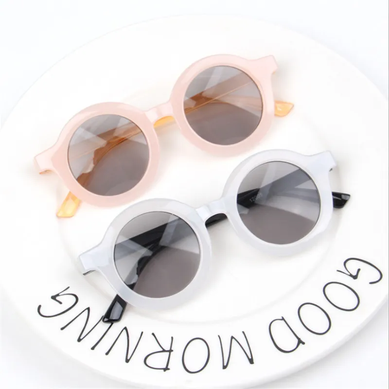 Pet Products Round British Unique Retro Summer Fashion Sunglasses Sun-Shading Eyewear For Dog Cat Pet Photos Props Accessories