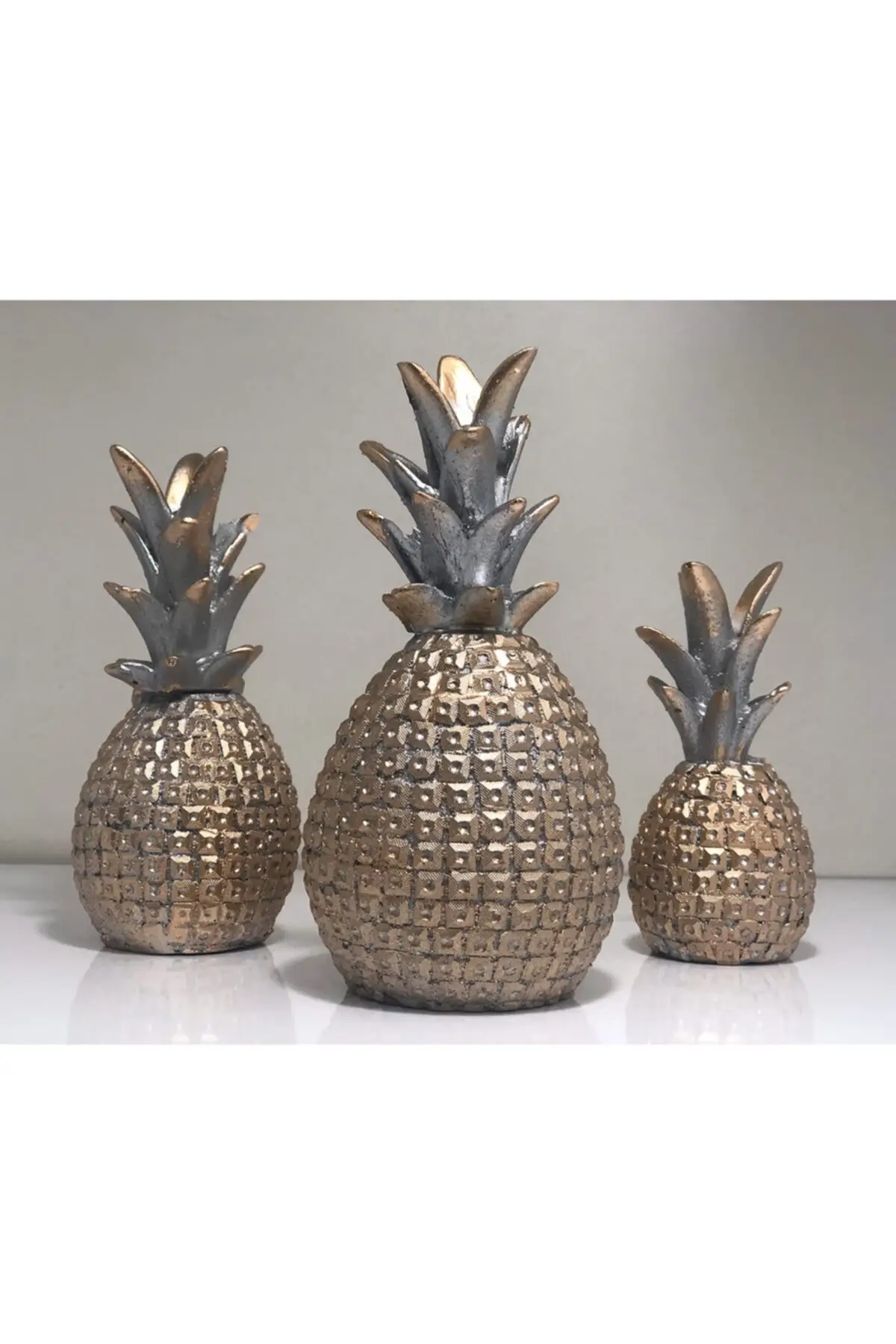 

Silver Pineapple Trinket Set of 3 Sculptures And Trinkets Souvenirs Home Office Decoration