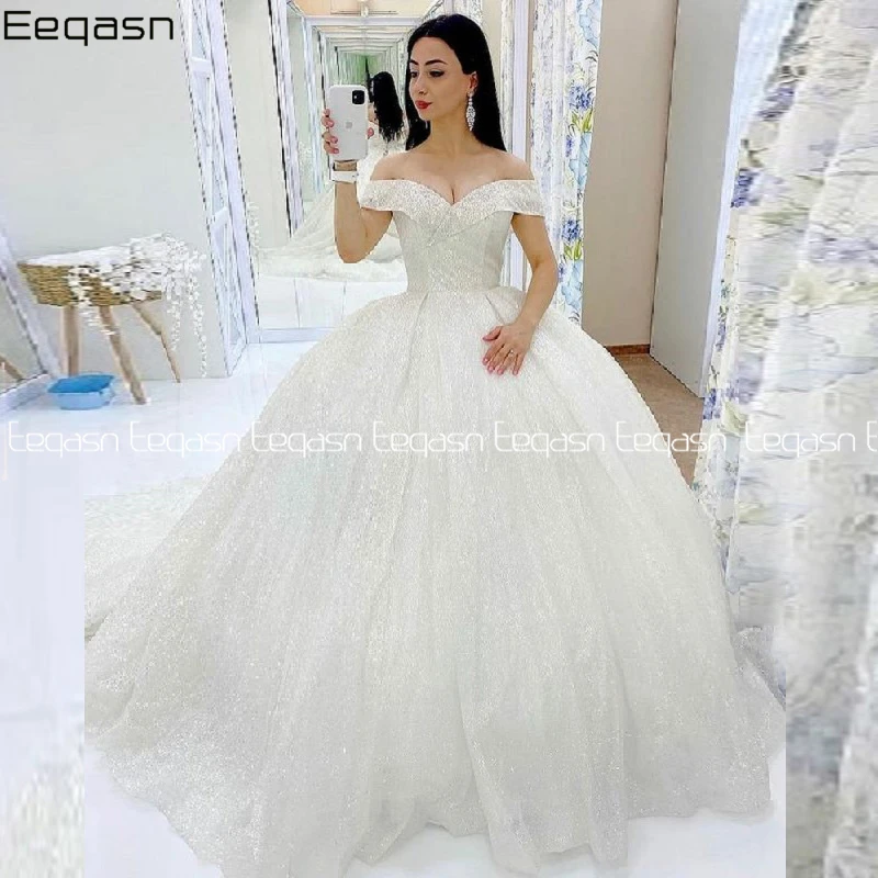 Abito da sposa da principessa con Glitter lucido abito da ballo con scollo a V abiti da sposa abito da sposa con corsetto con spalle scoperte su misura