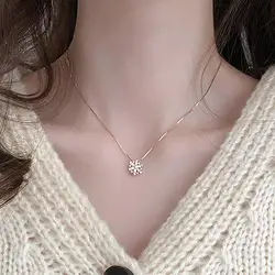 Clavicle Chain Snowflake Necklace Snowflake Pendant Personalized Clavicle Chain LadiesSimple Jewelry With Adjustable Length