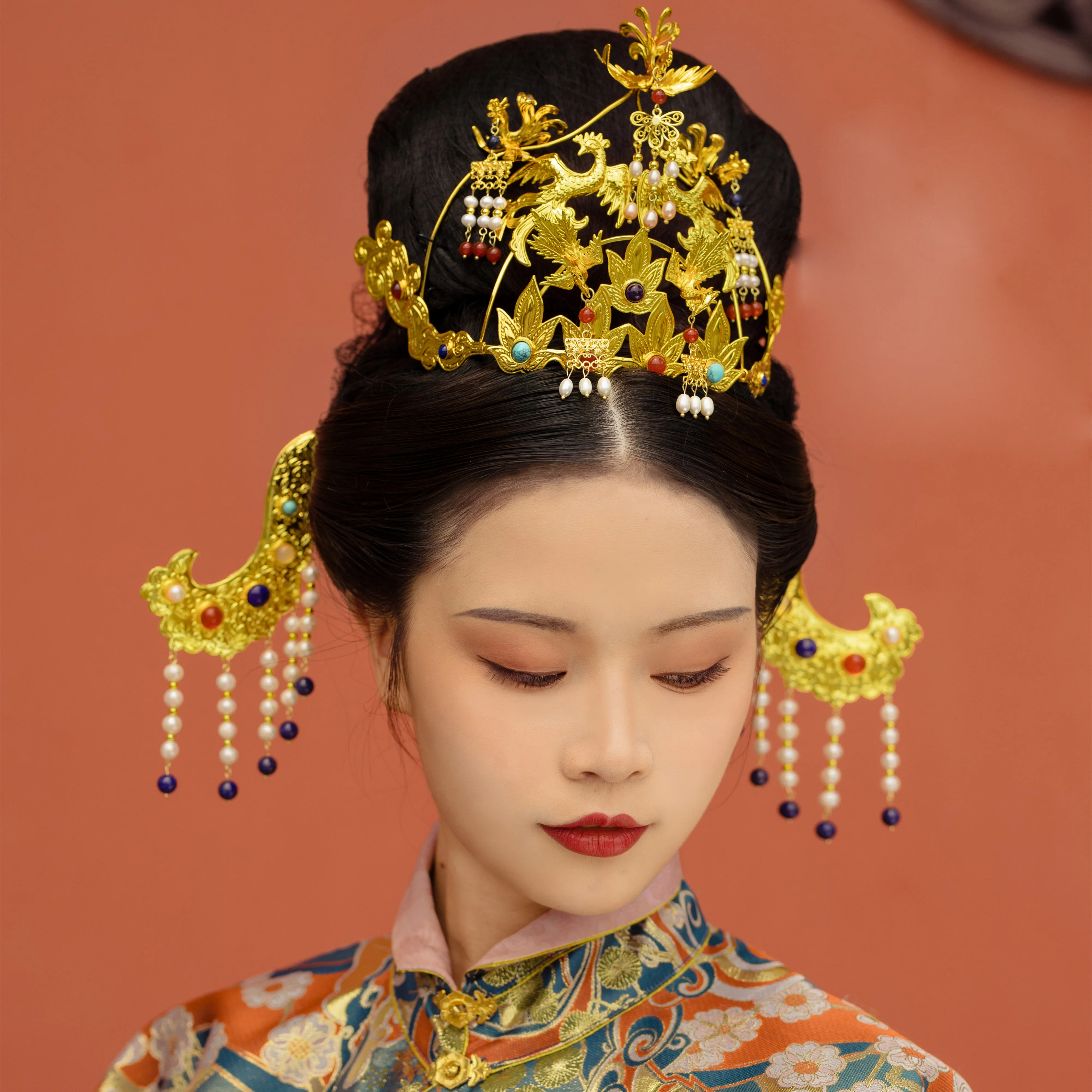 

LYZ 3 Designs Traditional Artwork Hand Carving Hair Tiaras Phoenix Flying Bird Butterfly Crown Ming Dynasty Universal Head Jewel