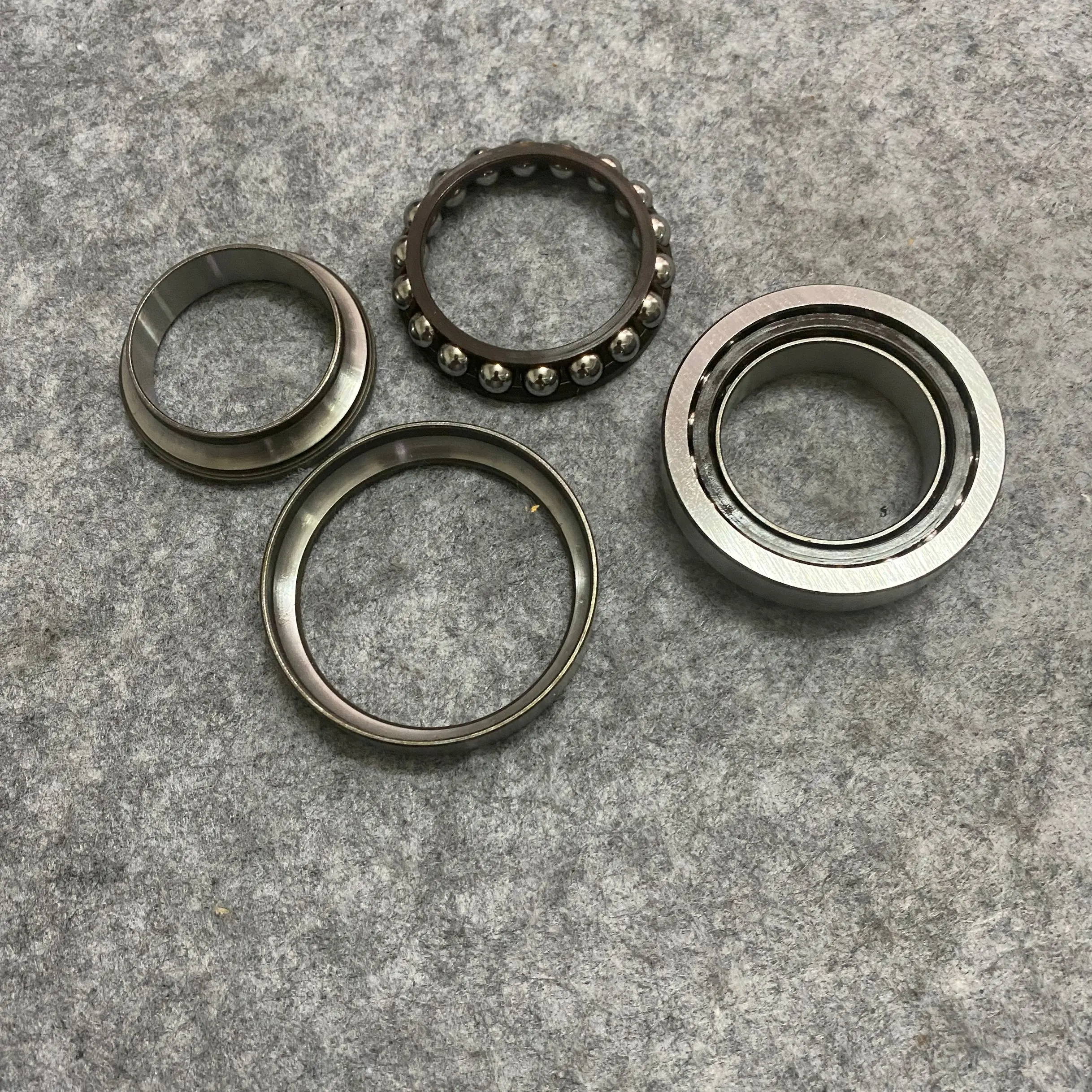 Steering Head Bearing Kit For DUCATI 1098 1198 1199 848 EVO 899 695 696 748 749 998 999 MTS1000 MTS1100 1200