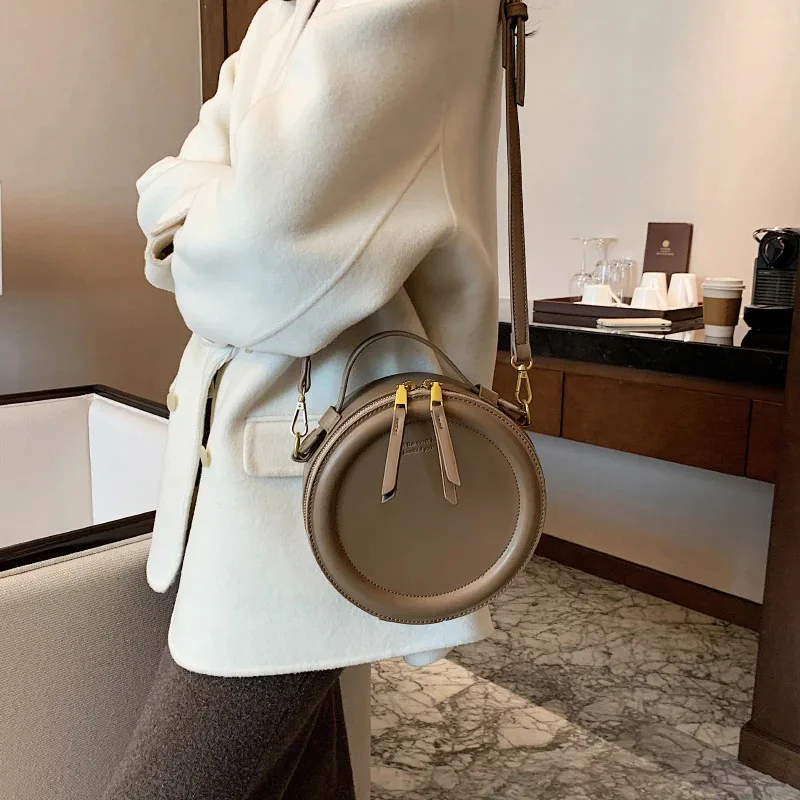 Solid color Crossbody Bag For Women Round Small Handbag Women Fashion Designer Bags Leather Shoulder Bag Female Zipper Purses