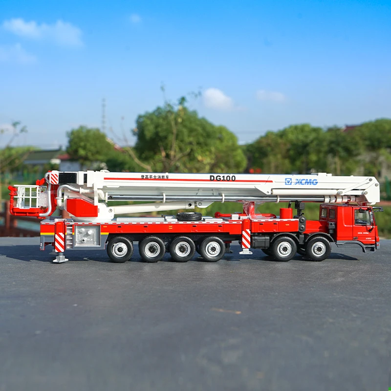 Collectible Alloy Toy Model 1:50 DG100 Ladder Fire Truck DieCast Vehicle MINIATURE Model For Birthday Gift