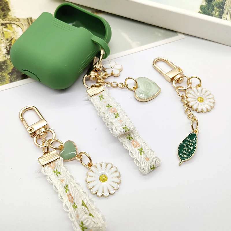 Śliczny koreański brelok z zielonymi letnimi kwiatami do słuchawek Airpods 4 Pro 2. Silikonowe etui na słuchawki Bluetooth do słuchawek Airpods 3. Pokrowiec