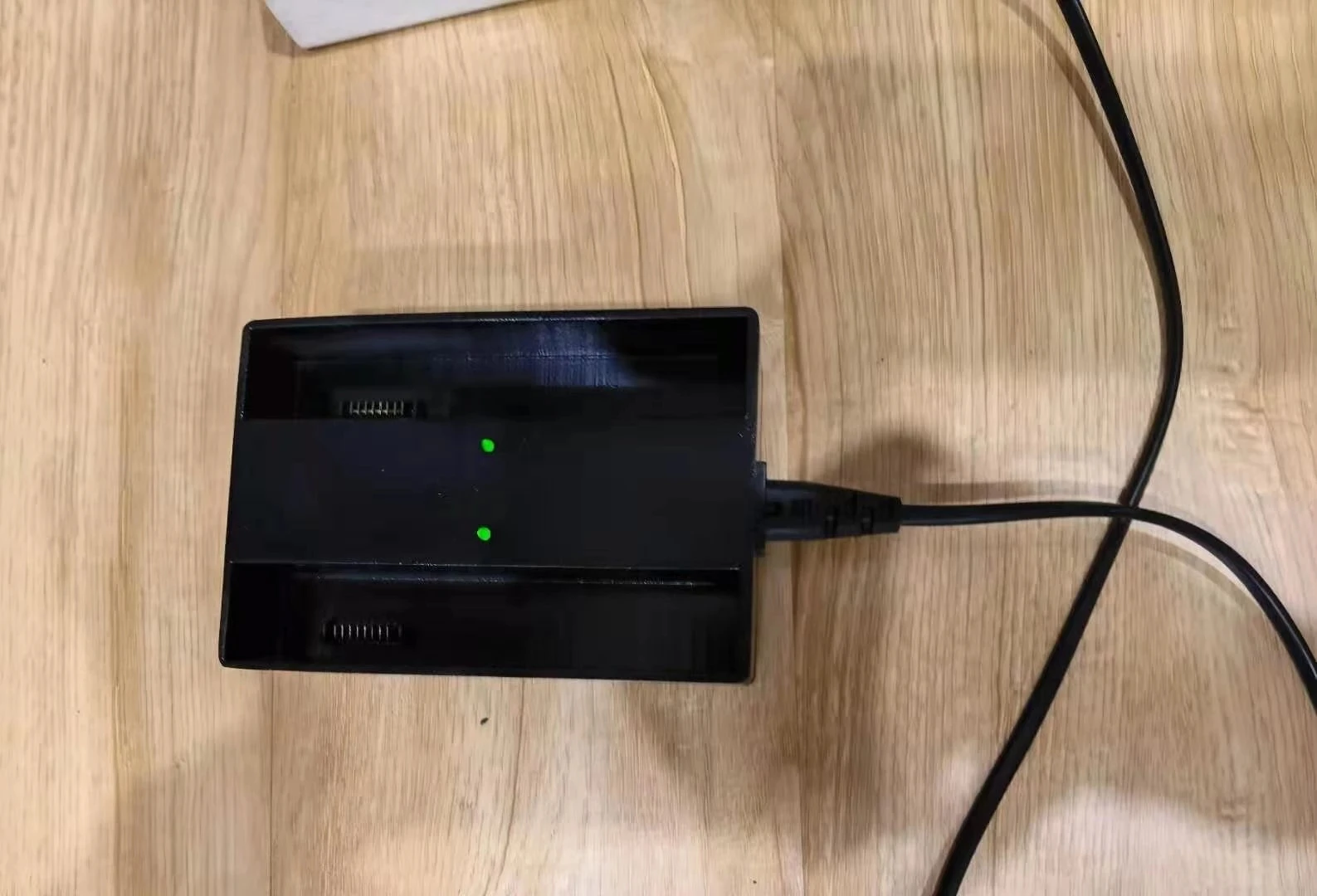 Kostenloser Versand Sumitomo Batterieladegerät für Fusion-Splicer, Schweißgerät, AC-Adapter-Ladegerät für BU-11 BU-16 Batterie