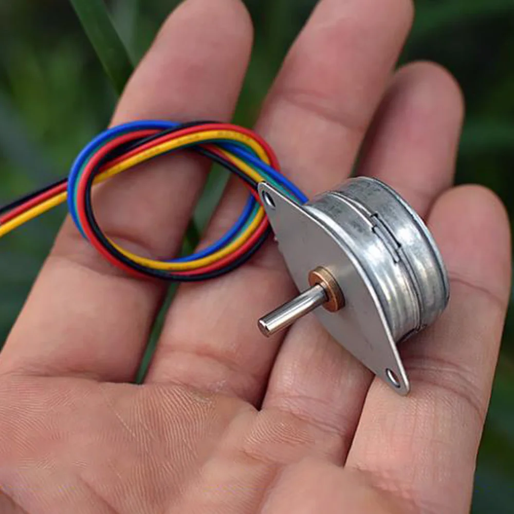 Mini Four-phase Five-wire Stepping Motor 25MM Micro 25 SPG0001 15 Degrees Stepper Motor Toy Engine