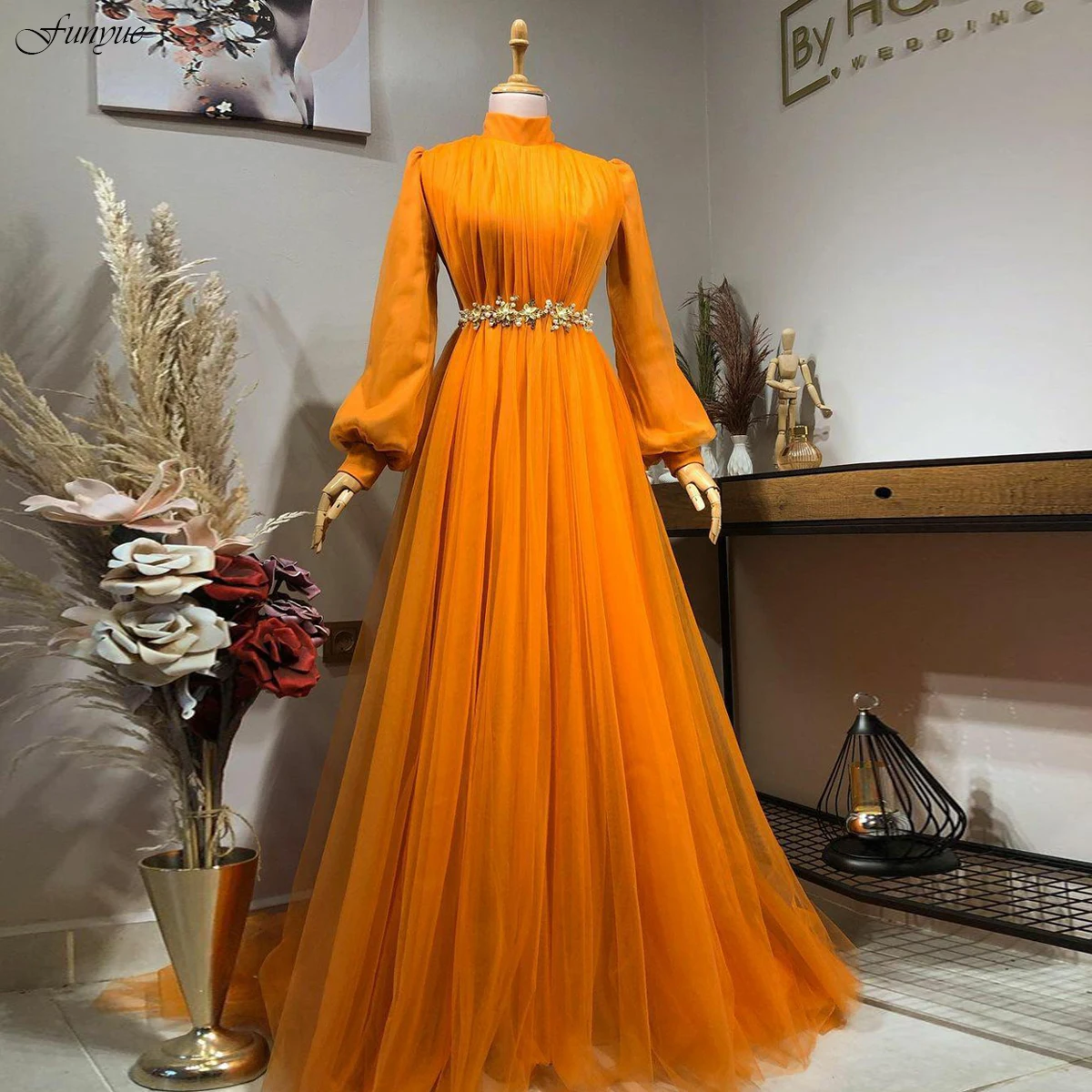 Customized Orange Musilm Prom Dresses Long Sleeve High Neck A-Line Tulle Dubai Arabic Evening Gown Crystal Vestidos De Noche