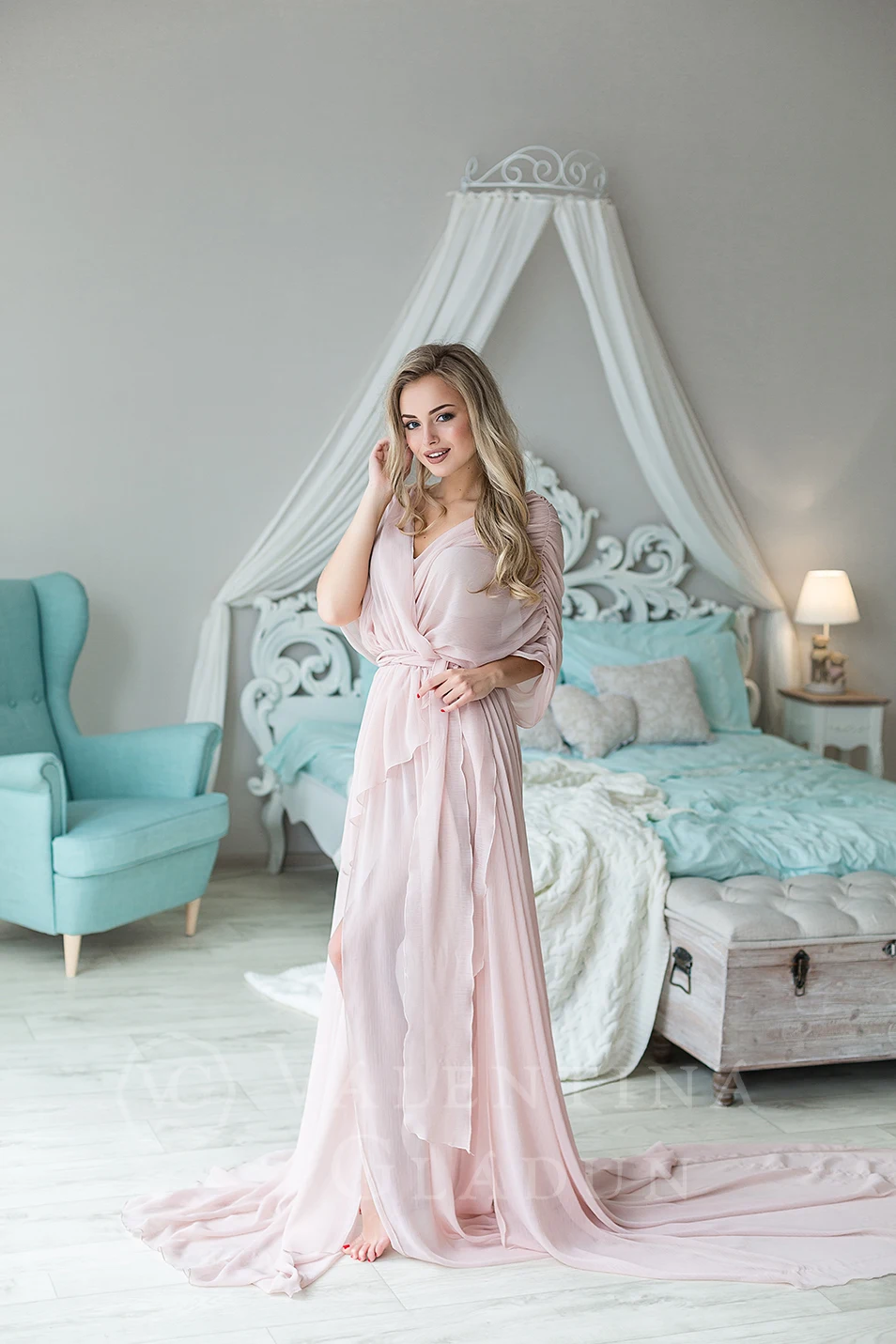 Roze Uit De Schouder See Through Vrouwen Nacht Gewaden Custom Made Sash Kant Chiffon Nachthemden Gewaden Vrouwen Nachtkleding