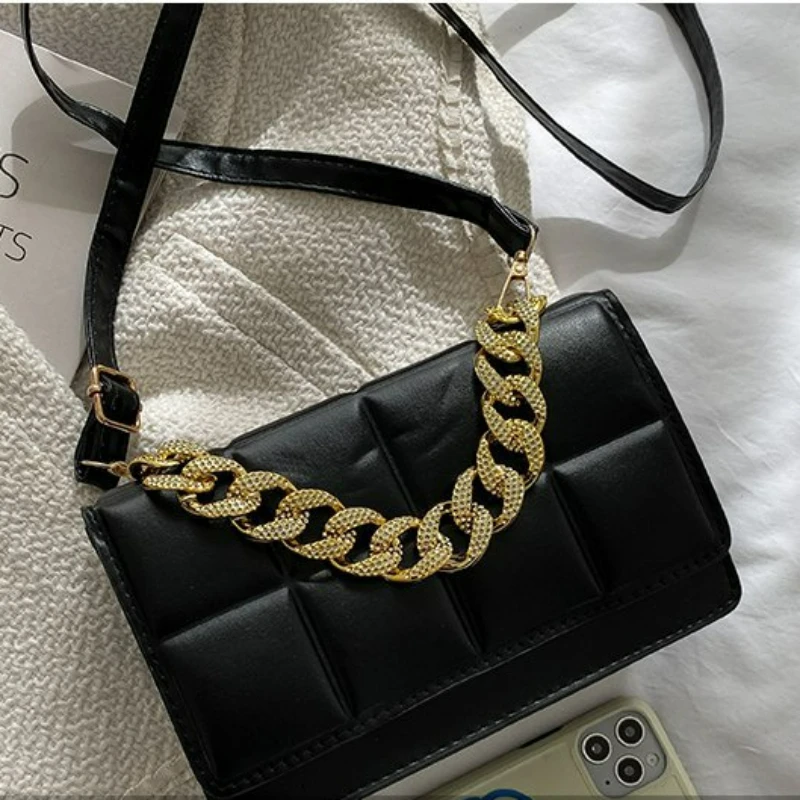 TRAVEASY2024New Crossbody Bag Female Chao Lady Rhombic Chain Pu Bag Fashion Single Shoulder Portable Small Square Bag Women Bag