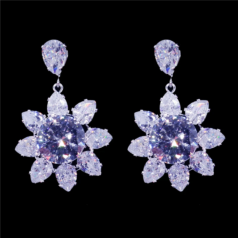 Luxury Shining Zircon Crystal Petal Earrings Round Dangle Earrings for Women Wedding Party Jewelry Bridal Wedding Accessories