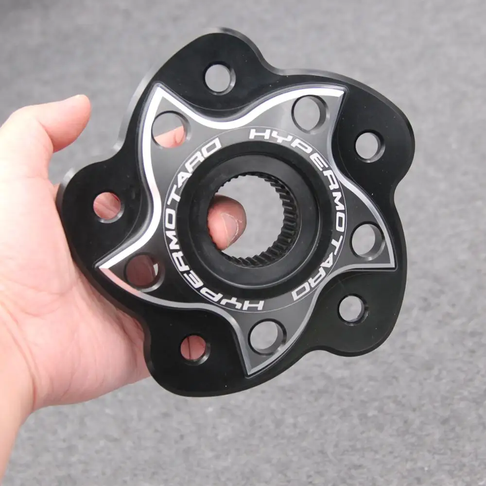 Motorcycle CNC Rear Sprocket Cover Flange For Ducati Hypermotard 796 / 1100 / 821 / 939 / 950 All Years