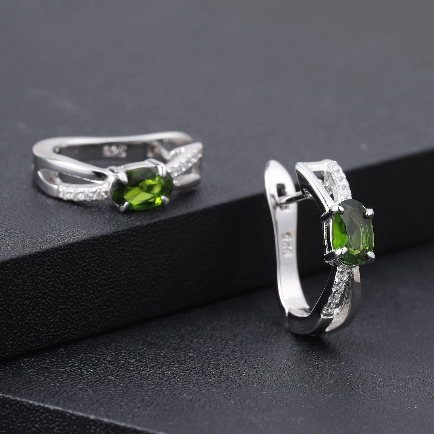 

GEM'S BALLET 925 Sterling Silver Cute Clip Earrings 1.06Ct Natural Chrome Diopside Gemstone Earrings For Women Fine Jewelry