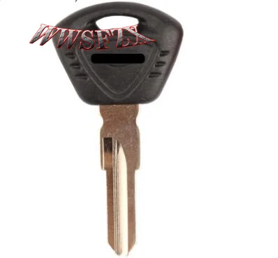 Black / Red Motorcycle Blank Key Uncut Blade For Triumph Bonneville T100 Speed Street Triple 675 1050 Daytona Tiger 800