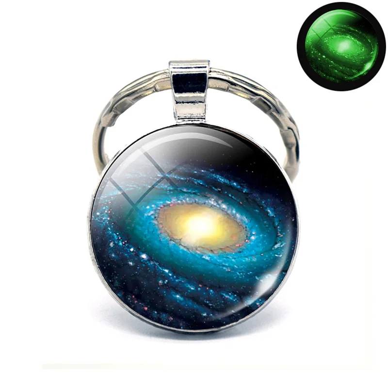 Glow In The Dark Galaxy Nebula Planet Key Chain Key Rings Holder Luminous Star Metal Keychain Men Car Key Holder gifts