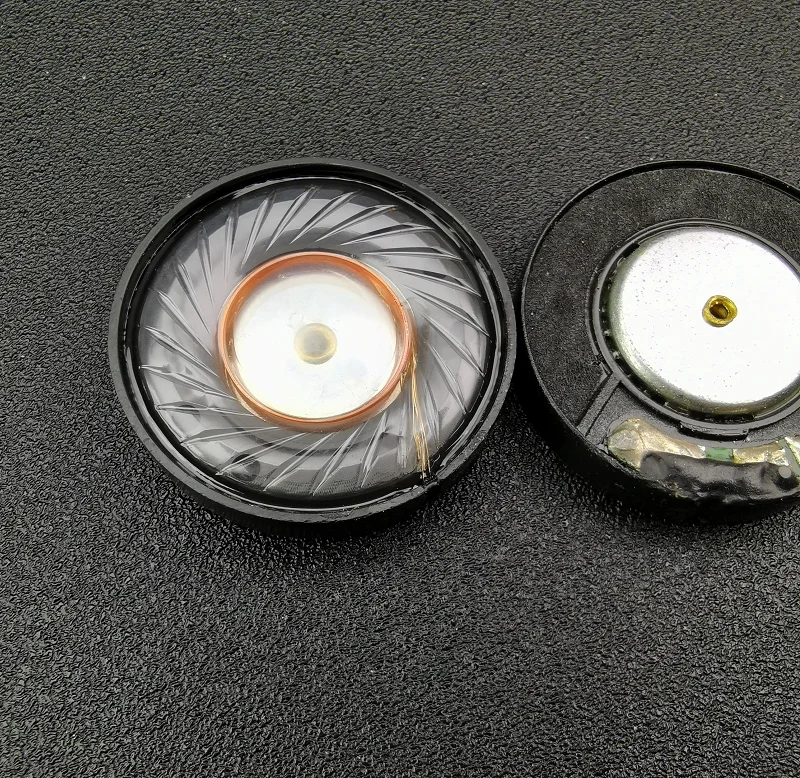 30 مللي متر وحدة اللغة الثقيلة باس 32 أوم 2 قطعة