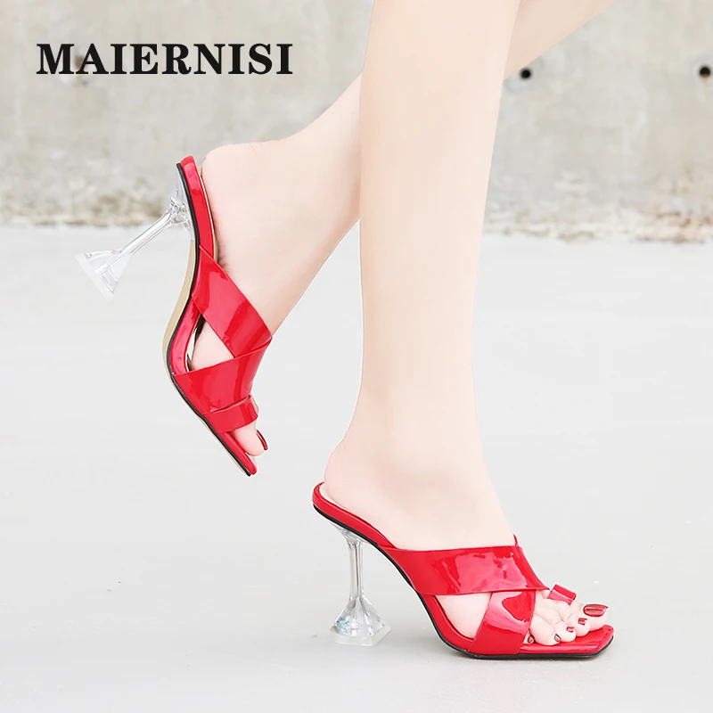 

MAIERNISI 2021 Summer New Slippers Women Fashion Square Toe Patent Leather Female Shoes Hoof Heels High Heels 9cm Non-slip Slide