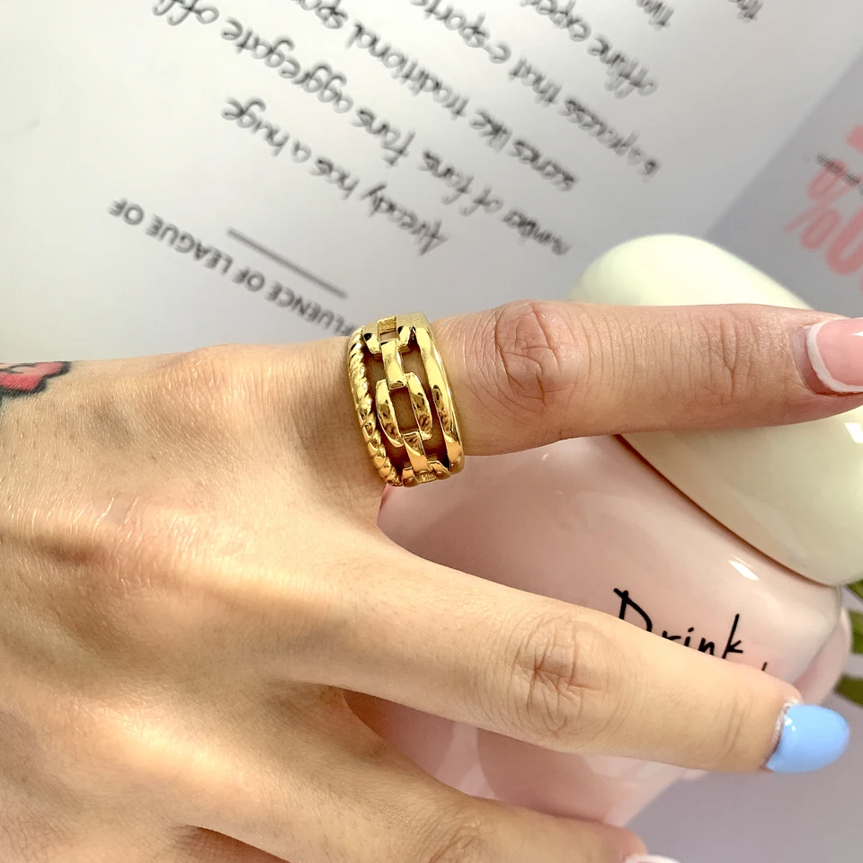 New Luxury Women Weaving Twisted Gold Color Wedding Rings Stainless Steel Anillos Joyas De Mujer Jewelry Wholesale Drop Shipping