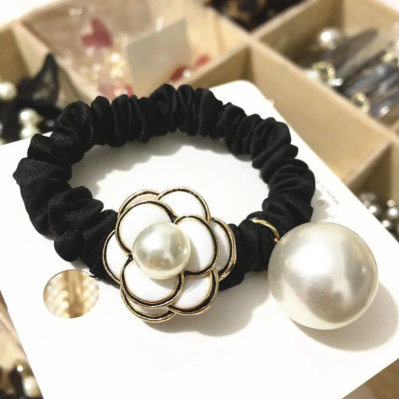 Luxury Brand Design Camellia Hair Tie Hair Band Fashion Flannel Pearl Rubber Band Headdress Ponytail Hair Accessories