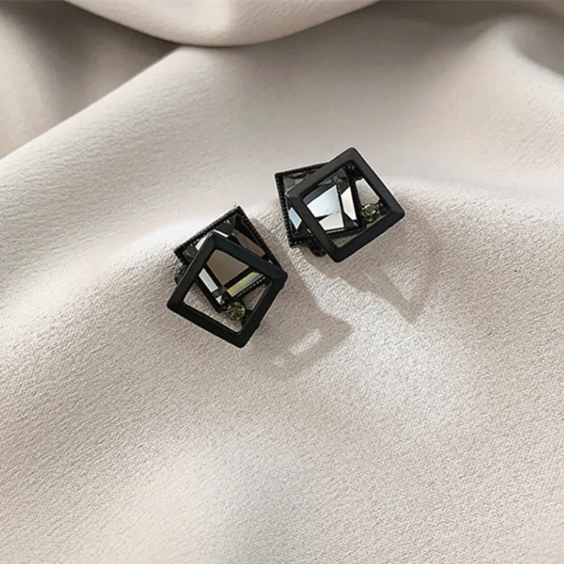 S925 silver needle new design promotion fashion jewelry simple black crystal temperament female geometric trend earrings