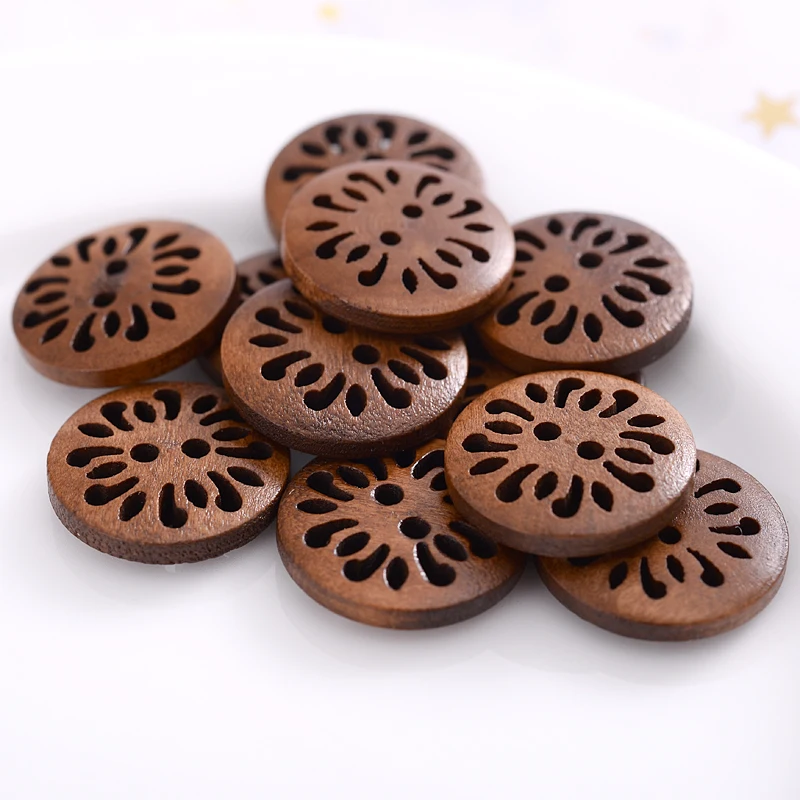 18mm 30Pcs Hollow Chrysanthemum Shape Wooden Buttons Cute Round Dark Brown Pattern Buttons For Clothes DIY Garment Accessoies