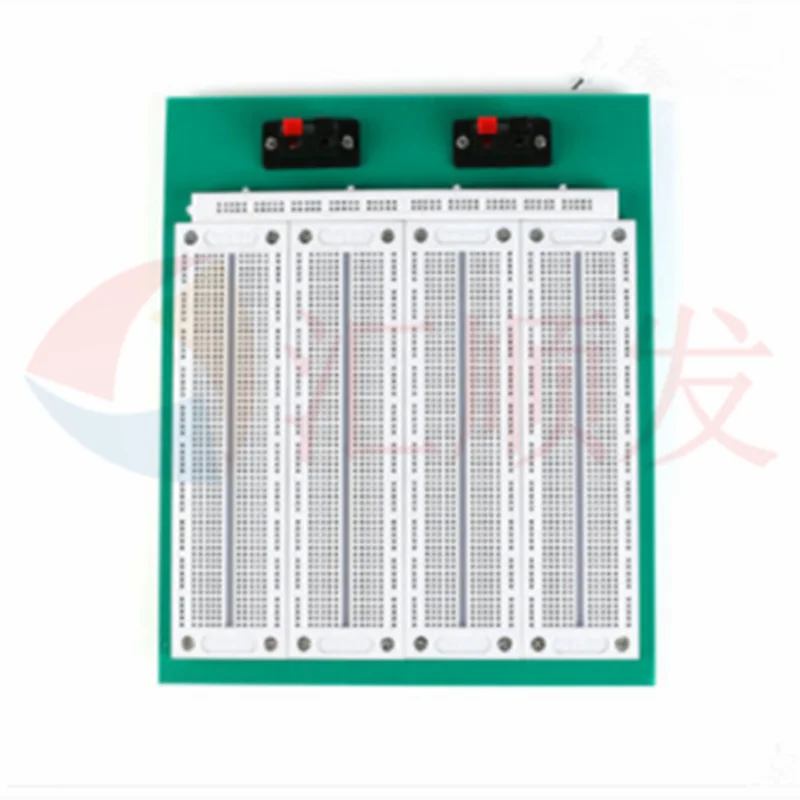 Módulo de alimentação com placa de ensaio universal