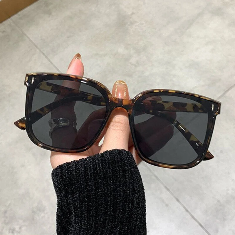 Fashion Square Sunglasses Women Designer Luxury Cat Eye Sun Glasses Female Classic Vintage UV400 Outdoor Oculos De Sol