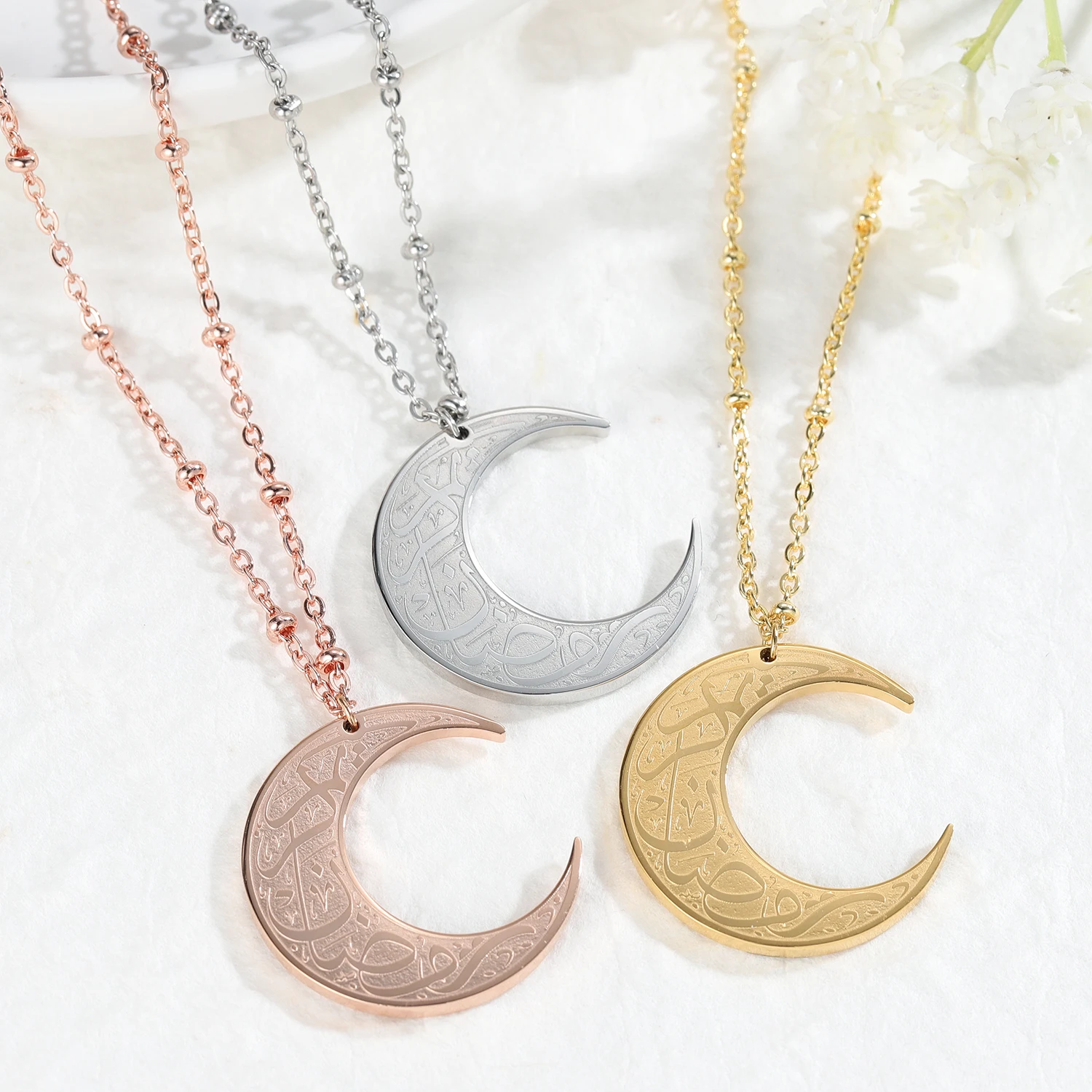 

CRESCENT MOON NECKLACE Custom Arabic Name Pendant for Women Gold Stainless Steel God Messager Islamic Quran Jewelry Gift Men