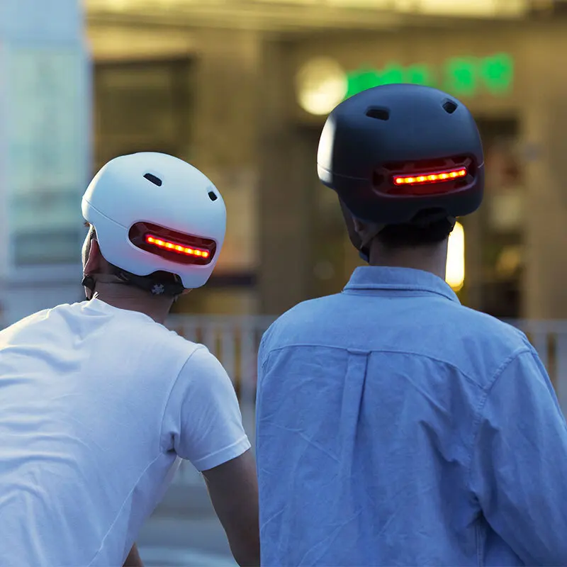 Electric Scooter Safety Helmet with Smart LED Warning Flash for Xiaomi M365 Pro Scooter Skateboard Ninebot E1/E2/E3/E4