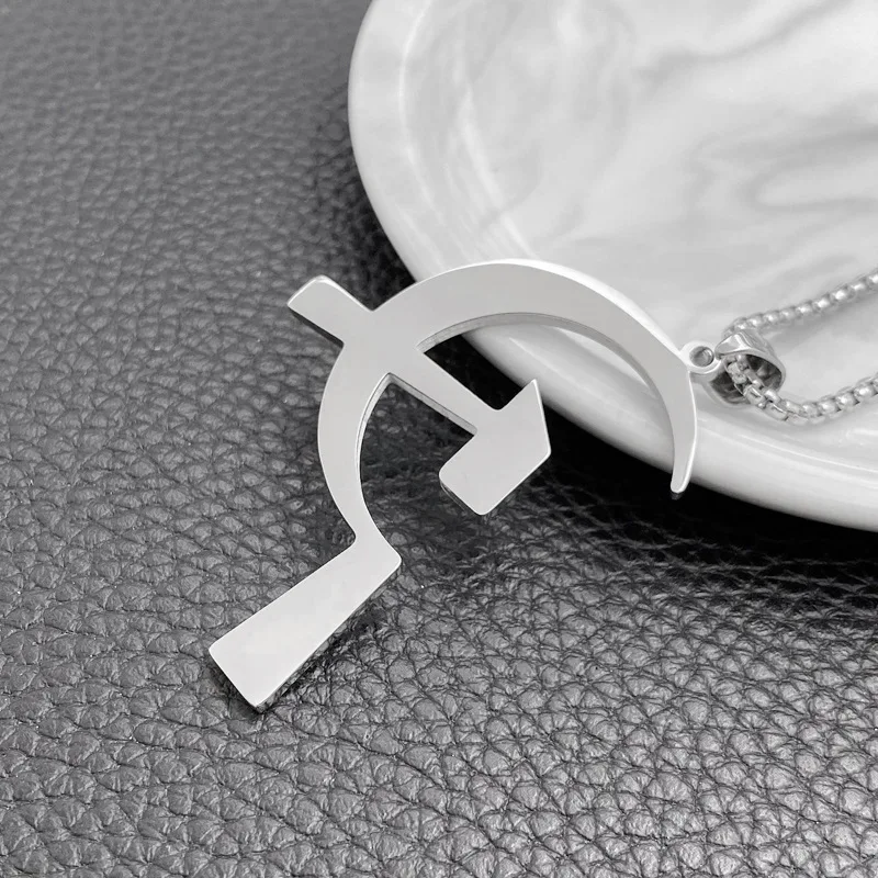 Fashion Titanium Steel Sickle Hammer Pendant Hipster Necklace Pendant Jewelry Hot Sale