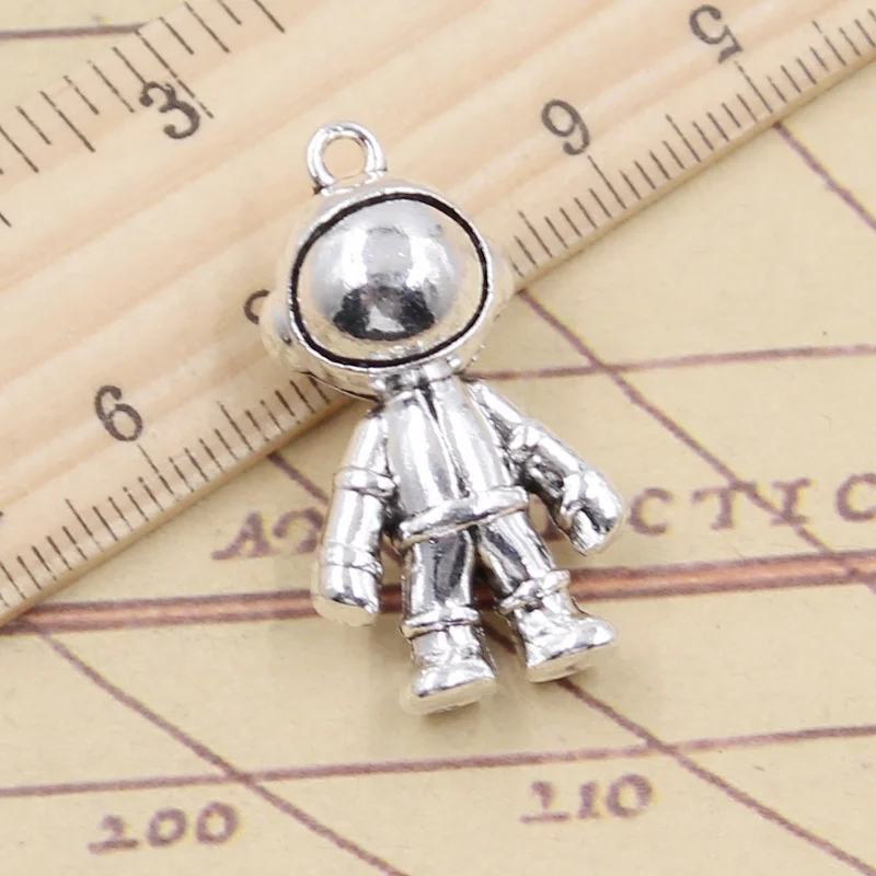 5pcs Charms 3D Astronaut Cosmonaut 33x17x12mm Tibetan Silver Color Pendants Antique Jewelry Making DIY Handmade Craft