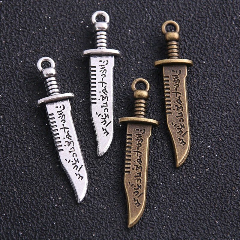 6pieces/lot 11*42mm Knife Charms Vintage Metal Zinc Alloy Weapons Sword Pendant Charms