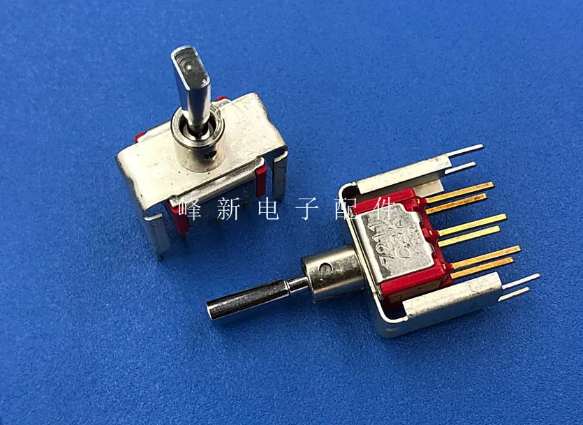 

Original New 100% 7211P3D9V7BE metal flat handle button switch 3gear 6pin toggle switch long foot with bracket