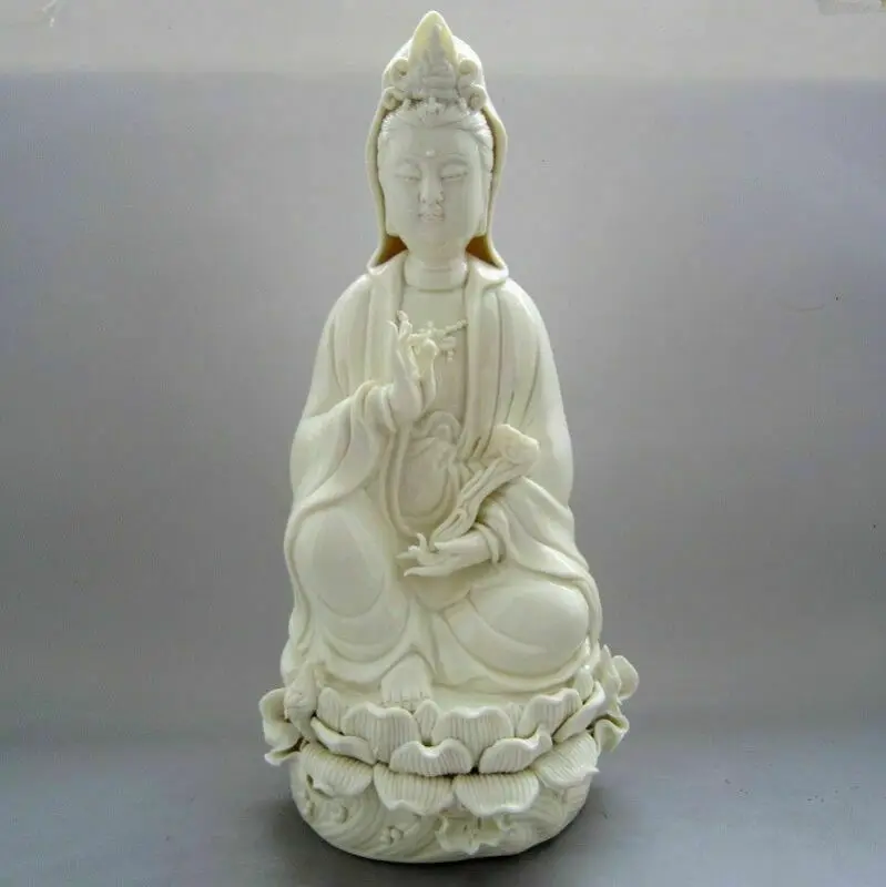 

26.5 cm* / Chinese Dehua Porcelain Kwan-yin Guanyin Sest Merciful Statue