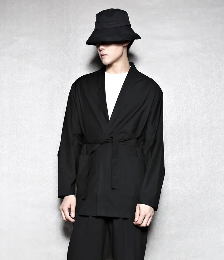 

Original design Hong Kong style dark black diamond cut nine-point sleeve cardigan men's trendy cloak coat