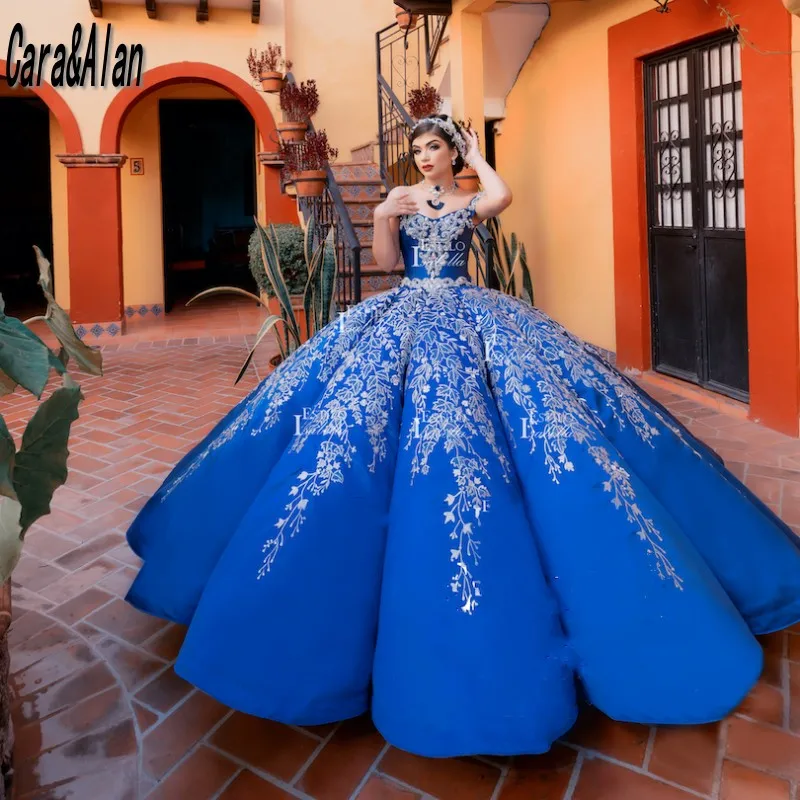 Vestidos De quinceañera azules con capa bordada, Vestido De Charro De corazón, cuentas De cristal, dulces 16 vestidos De graduación, 15 Años