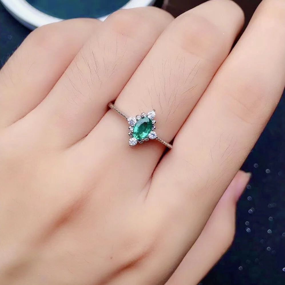 

Cute Silver Emerald Ring for Girl 4mm*6mm Natural Emerald Silver Ring 925 Silver Emerald Jewelry Brithday Gift for Woman